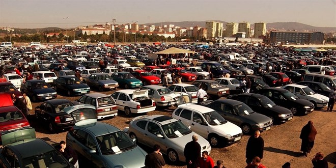 Al-satçılar ikinci el oto piyasasından çekiliyor