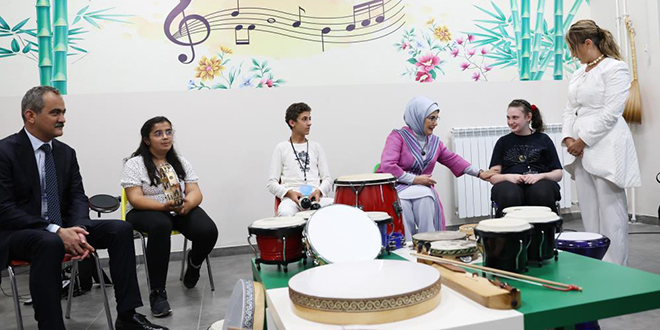 Engellilere hizmet veren ilk halk eğitim merkezi açıldı