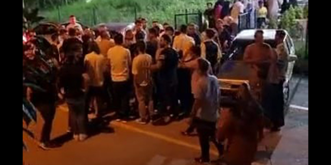 Düğünde başlayan kavga sokağa taştı, ortalık savaş alanına döndü