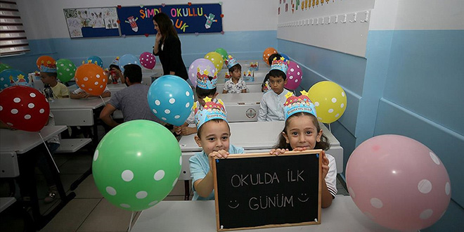 MEB, miniklerin okula uyum eitimi veli seminerleri ile yarn balatyor