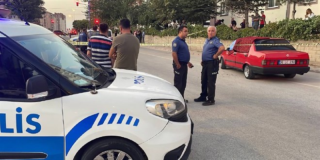 Kayseri'de otomobilinde silahl saldrya urayan kii ld