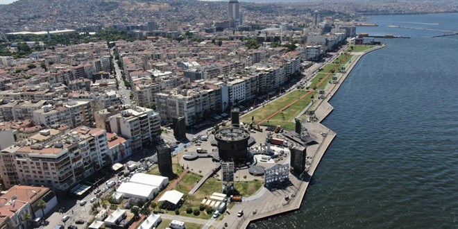 İzmir'de Tarkan tarifesi: 15 bin TL'yi buluyor