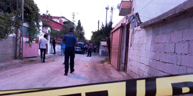 Trafikte tartışıp kendisini takip eden kişileri vurdu: 2 ölü, 3 yaralı