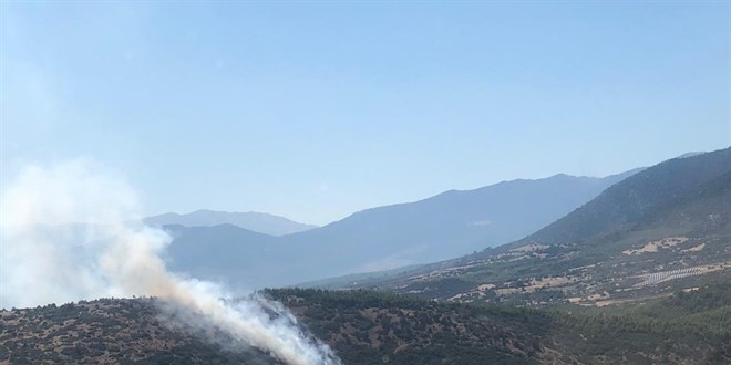 Burdur'da ��kan orman yang�n� kontrol alt�na al�nd�