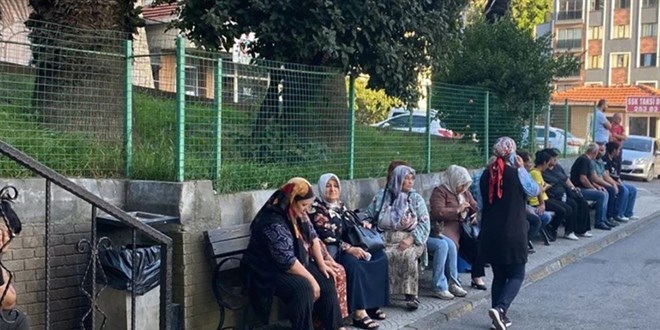 Zonguldak'ta bir ki�i av t�fe�ini temizlerken yengesini vurdu