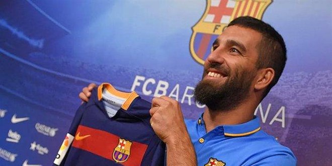 La Liga, Barcelona ve Atletico Madrid'den Arda Turan mesajı
