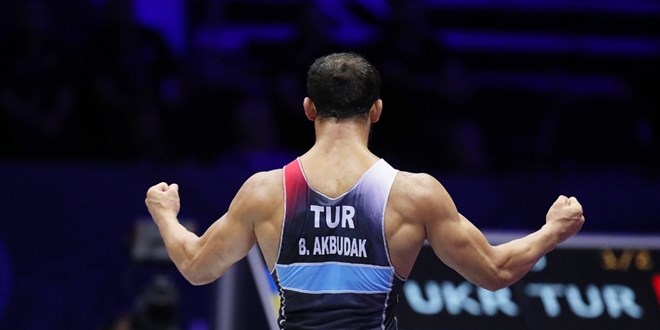 Milli sporcumuz Burhan Akbudak Dünya şampiyonu oldu