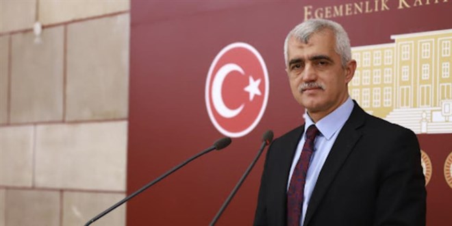 Gergerlio�lu: Okul b�t�eleri devletten de�il velilerden temin ediliyor!