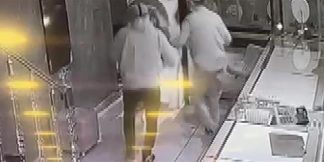 Soyguncuların planını devriye gezen polis ekibi bozdu