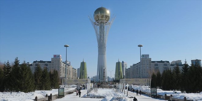 Kazakistan Parlamentosu bakentin ismini yeniden deitirdi