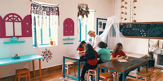 4 ayda 1600 köye 'yaşam merkezi'
