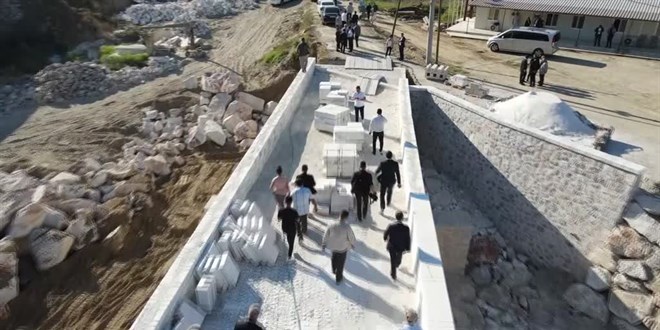 Bakan Karaismailoğlu, Muğla'da restorasyonu yapılan tarihi köprüyü inceledi