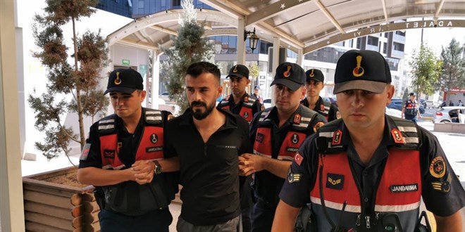 Silahla adam öldürdü, 'Ben kendimi savundum' dedi