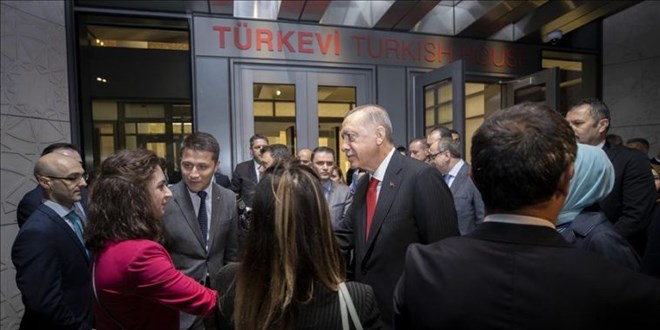 Erdoğan, New York'ta devlet ve hükümet başkanlarıyla diplomasi trafiğini sürdürdü
