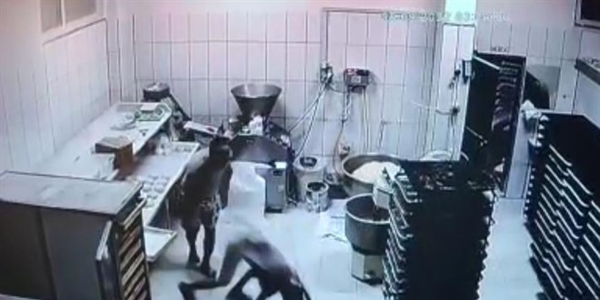 �vey baba vicdans�zl���: 14 ya��ndaki �ocuk korumaya al�nd�