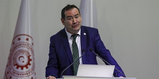 Beyin felcini yenip TÜBİTAK'ta uzay mühendisi oldu