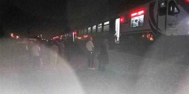Diyarbakır'da yolcu treni raydan çıktı