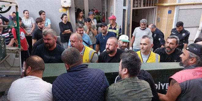 Belediye �al��an� do�al gaz borusuna as�l� halde �l� bulundu