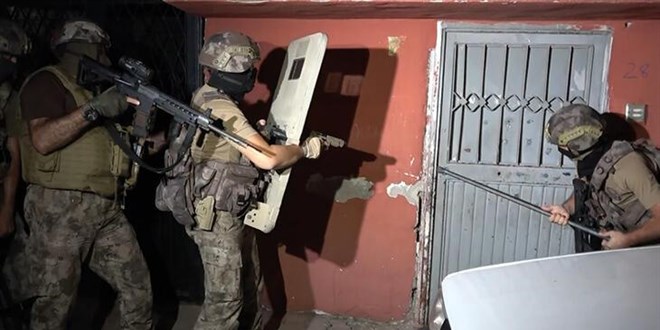 Mersin'de terör örgütü PKK/KCK'ya operasyon: 9 gözaltı