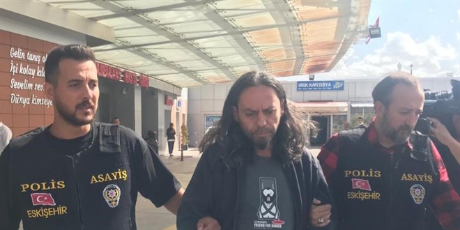 Katil ağabey, 'Kardeşini neden öldürdün' sorusuna 'Sevdiğim için' yanıtını verdi
