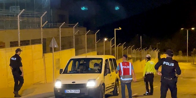İstanbul'da polisten 'Huzurlu Sokak Uygulaması'