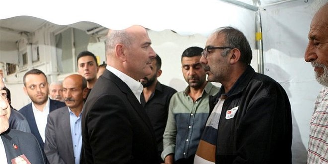 Bakan Soylu, Tokat'ta şehit Çalışgan'ın ailesine taziye ziyaretinde bulundu
