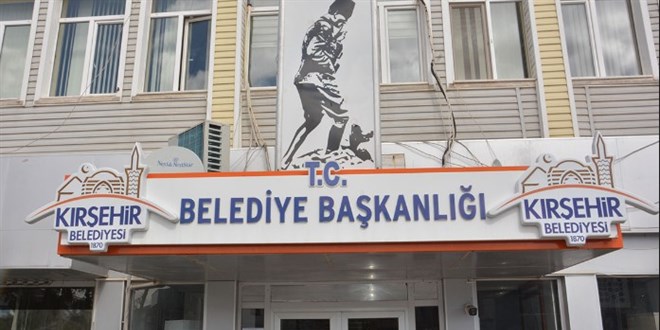 Belediye 3 kez işe iade edilen işçileri, 4. kez işten çıkardı