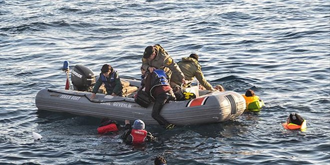 Ege Denizi açıklarında göçmen hareketliliği: 153 göçmen yakalandı, 68 göçmen kurtarıldı