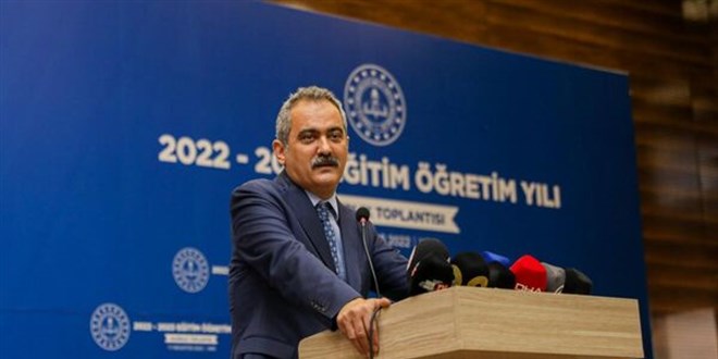 Bakan Özer: Öğretmenlik Meslek Kanunu sadece bir başlangıç