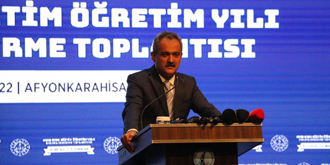 Bakan Özer: Eğitimin önündeki bütün antidemokratik uygulamalar kaldırıldı