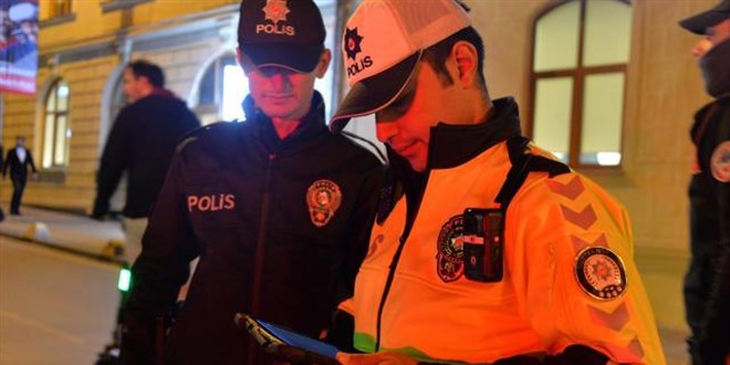 �stanbul'da aranan 106 ki�i yakaland�