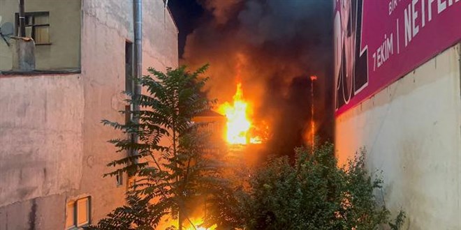 İstanbul Kadıköy'de bir binada patlama: 3 kişi hayatını kaybetti