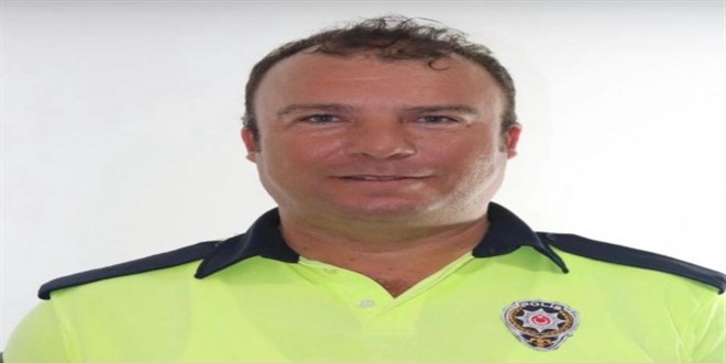 Sevilen polis memurunun ani lm Ayvalk' yasa bodu