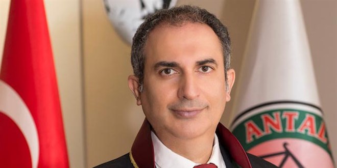 Antalya Baro Başkanlığına yeniden Hüseyin Geçilmez seçildi