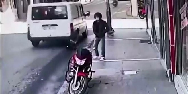 Hatay'da muhtarın motosikletini çalan hırsız yakalandı