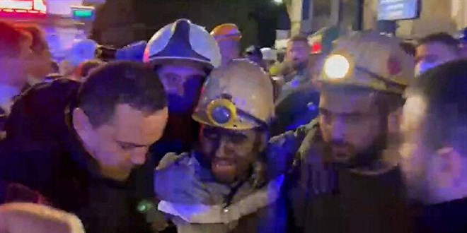 Madenden her çıktığında 'Ben çıktım, kalbinizi ferah tutun' diye eşini arıyormuş