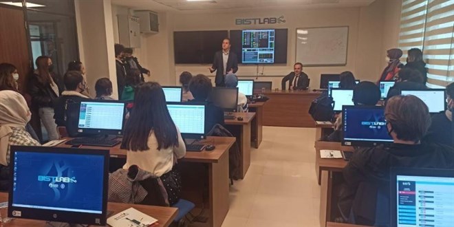 Üniversite öğrencileri borsa dünyasına BISTLAB ile merhaba diyor