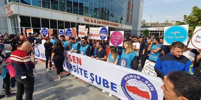 Sağlık-Sen üniversite şubesi üyeleri: Hakkımızı istiyoruz