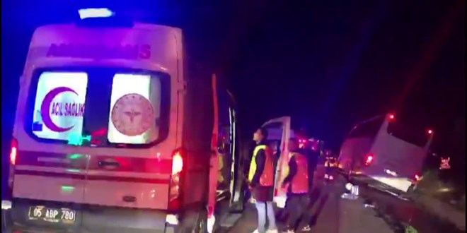 Amasya'da yolcu otobs ile tr arpt: 2 kii ld, ok sayda kii yaraland