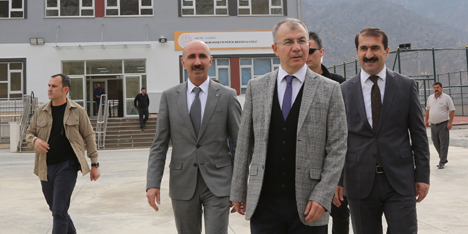 Yusufeli'nde yeni ilçe merkezine taşınma süreci devam ediyor