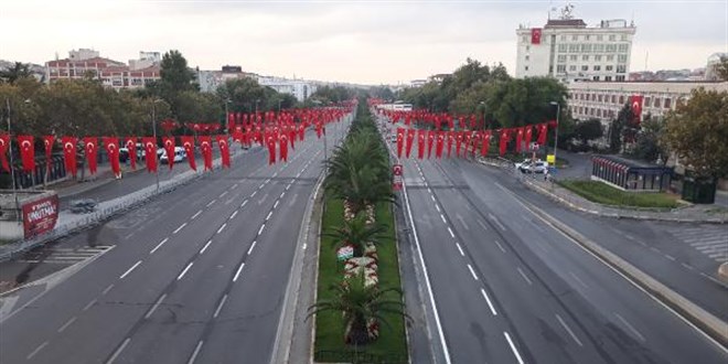 İstanbul'da Vatan Caddesi 29 Ekim provası nedeniyle trafiğe kapatılacak