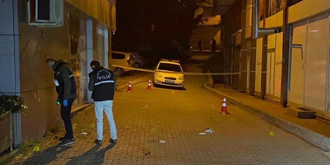 Muhtar, babasını vuran şahsı öldürdü