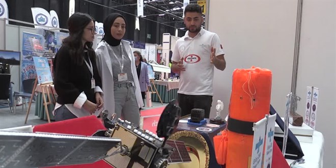Türkiye'nin ilk cep uydusu dünyanın çevresinde 2 bin 500 tur attı