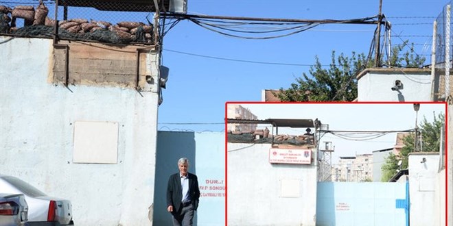 Müze olacak Diyarbakır Cezaevinin tabelası 42 yıl sonra indirildi