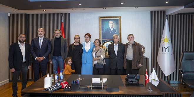 Akener, 'Gezi davas'nda yarglananlarn aileleriyle grt