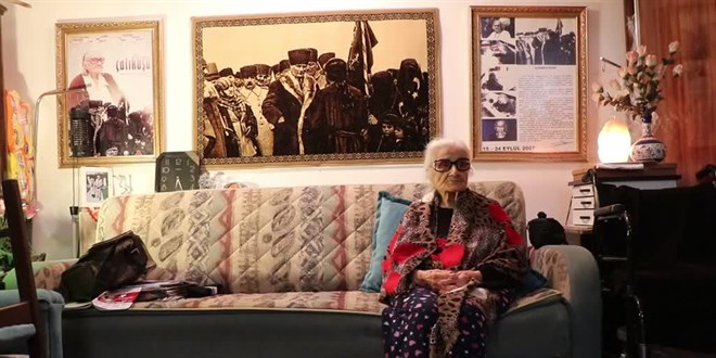 Cumhuriyet'in ilanına tanıklık eden Sabiha öğretmenin asırlık gururu