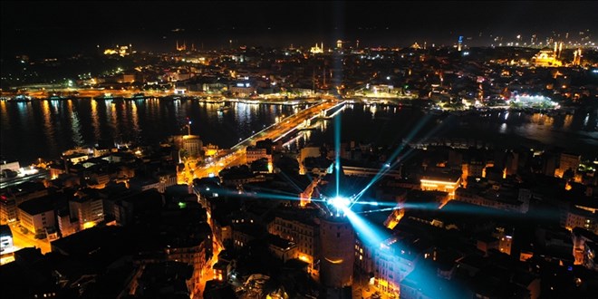 İletişim Başkanlığı'ndan 29 Ekim'e özel üç boyutlu mapping gösterileri