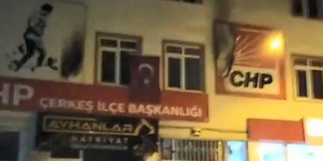 CHP ilçe binasına molotofkokteyli atan şahıs tutuklandı