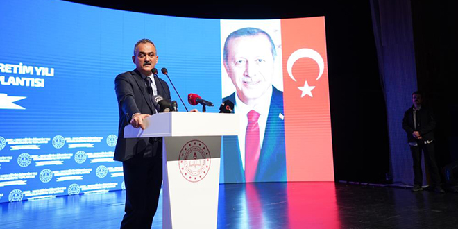 Bakan Özer'den okul idarecilerine: Lütfen gönderdiğimiz bütçeyi kullanın