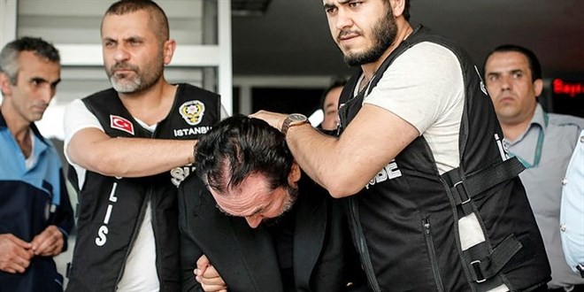 Adnan Oktar'ın 'avukat görüşmelerinde örgüte üye kazandırdığı' iddiasına suç duyurusu